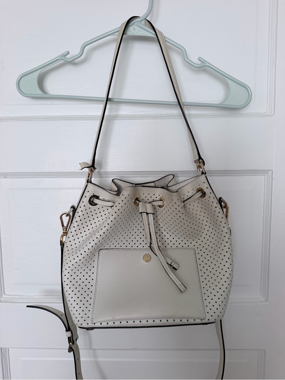 Michael Kors White Drawstring Bucket Bag - Picture 2 of 8